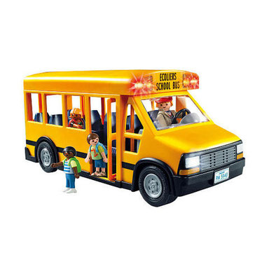 Un bus de playmobil avec des personnages qui descendent